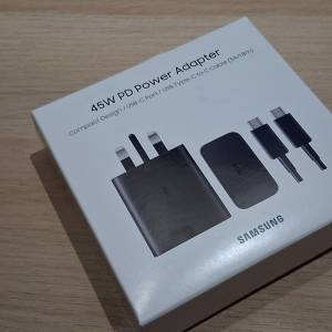 45W 旅行充電器 (包括5A USB-C 至 USB-C 數據線)