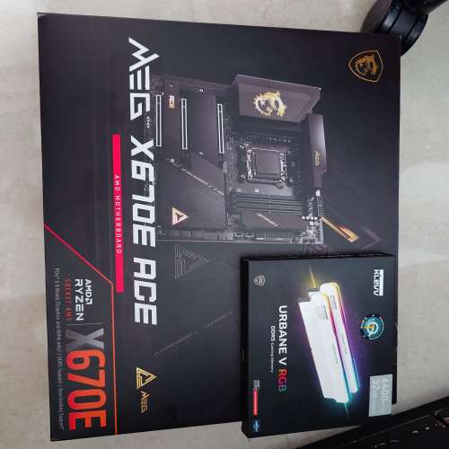 MEG X670E ACE+Klevv Urbane V RGB