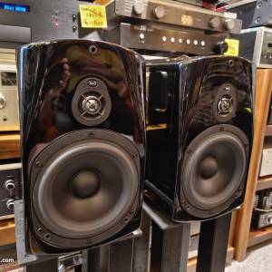 NHT Classic Two
