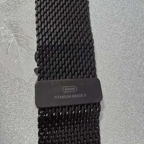 Apple Watch Ultra 2 錶帶- 49mm 黑色钛金屬米蘭-M size
