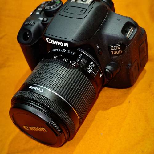 Canon 700D + 佳能 EFS 18-55 mm f/3.5-5.6 IS STM 18mm 55mm 18 55