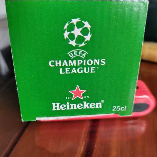 100% New 歐洲冠軍聯賽 (UEFA Champions League)紀念啤酒杯
