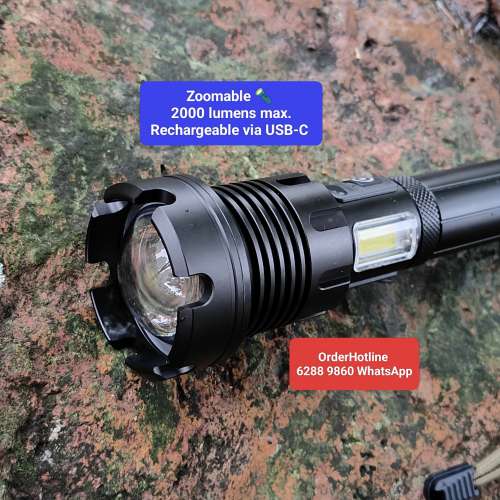 可變焦距強光電筒2000流明. 長續航時10400 mAh鋰電池. USB-C直接充電 Zoomable Fla...