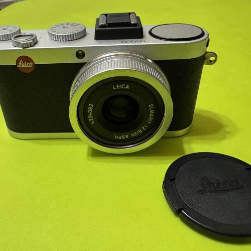 Leica X2