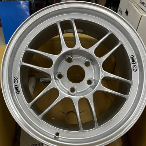 Enkei RPF1 日本鬥鈴