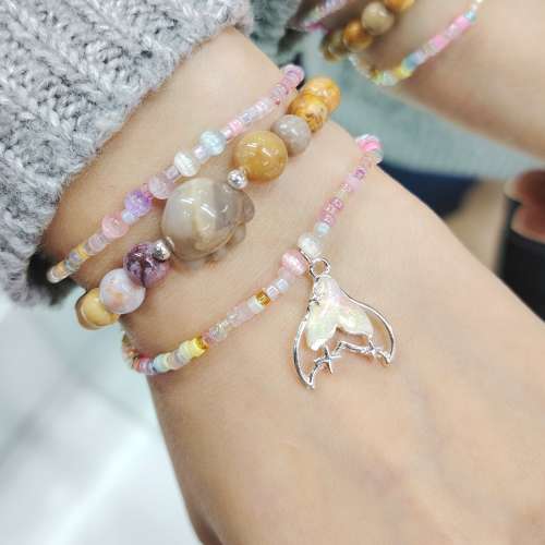 人魚姬琉璃珠手串 Glass Beads Bracelet With Mermaid Tail (Can add initial alph...