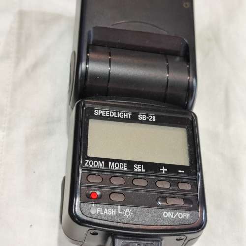 Nikon SB-28
