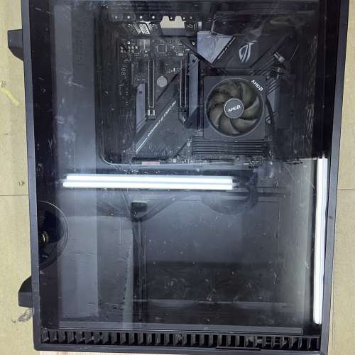 华硕ROG STRIX X570-E GAMING WiFi 主板 +R7-3700X +512GB.m2+750W電源連機箱 如要...