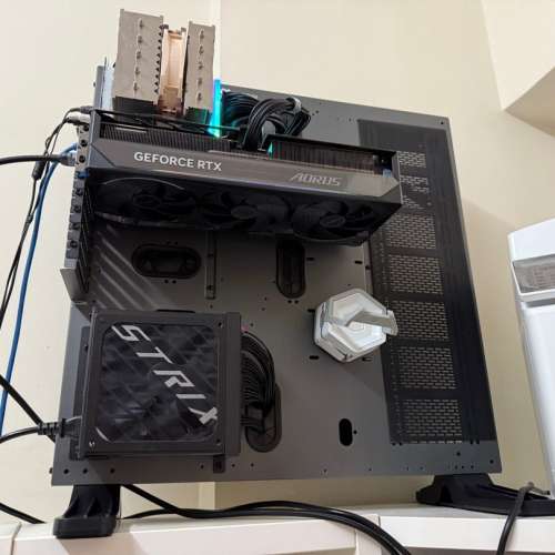 「近乎全新」 Thermaltake Core P5 TG 開放式機箱 齊件 有行保 有單 可即日旺角女人...