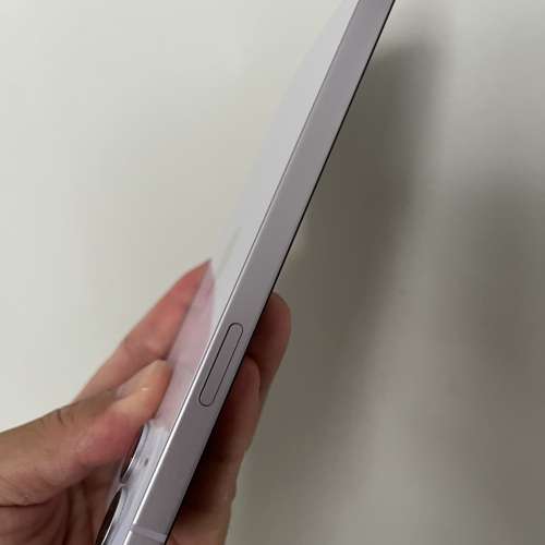 iPhone 14 Plus 256gb,港行雙卡，完美冇花，冇修冇拆，電池健康度92，所有功能正常...