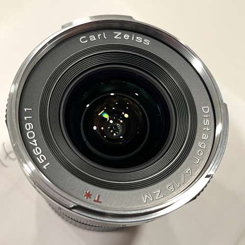 Zeiss Distagon 18mm f4 ZM