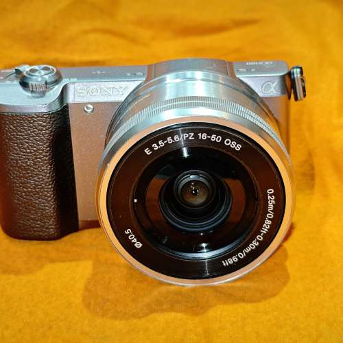 Sony a5100 +  16-50 E 鏡組合 索尼 16mm 50mm
