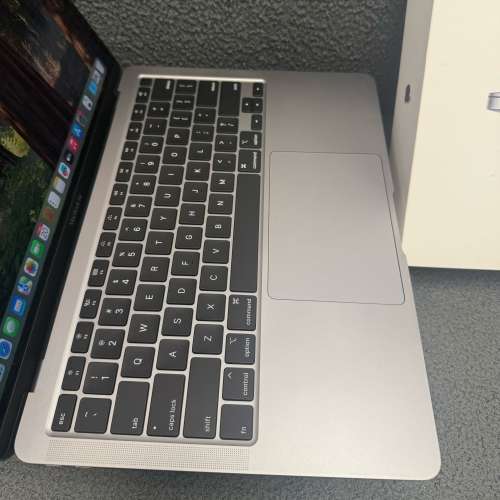 (最後一代可行Windows Macbook） 頂配MacBook機 APPLE Macbook air 13 Retina i5,i...