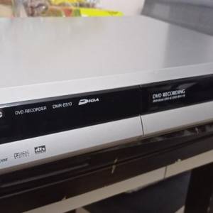 當年機皇，原裝Panasonic DMR-ES10 160G DVD recorder 220V，開機唔著(可能燒灰士) 。