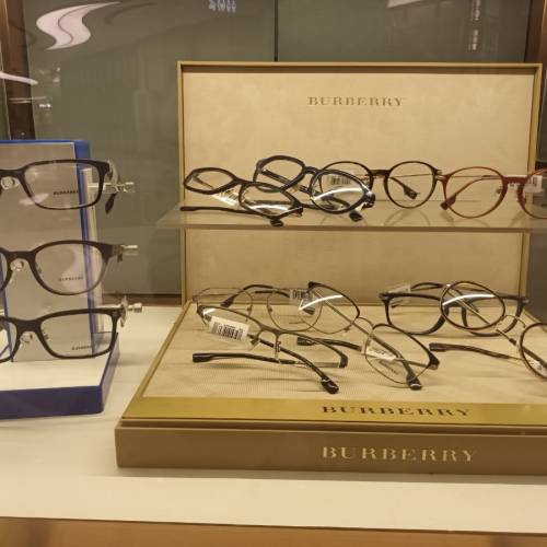 全新［原裝行貨］英國名牌 &ldquo;Burberry&rdquo;（中性）眼鏡框