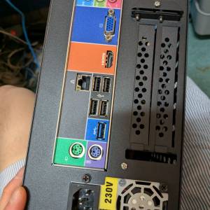 99%新itx主機（目前係chrome os ) 使用不到一個月