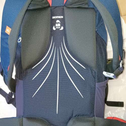 Decathlon 迪卡儂 95%新20L行山/戶外背囊