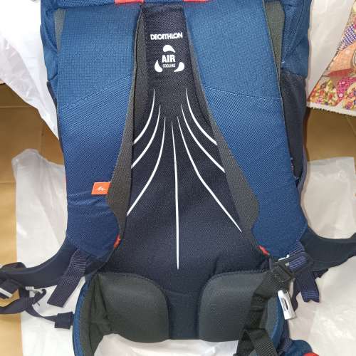 Decathlon 迪卡儂 95%新20L行山/戶外背囊