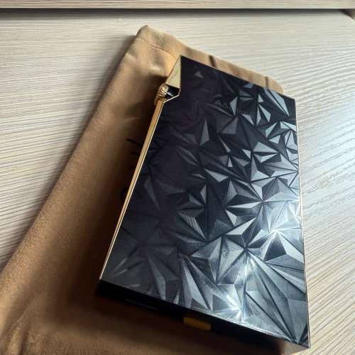 Astell&Kern A&ultima SP3000 24K Gold Limited Edition