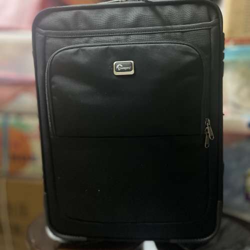 80%新Lowepro相機拖箱
