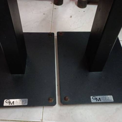 GM audio 腳架，整體企理，3/5a首選，上板面6寸2分x7寸，下板面10寸6分x8寸5分，高...