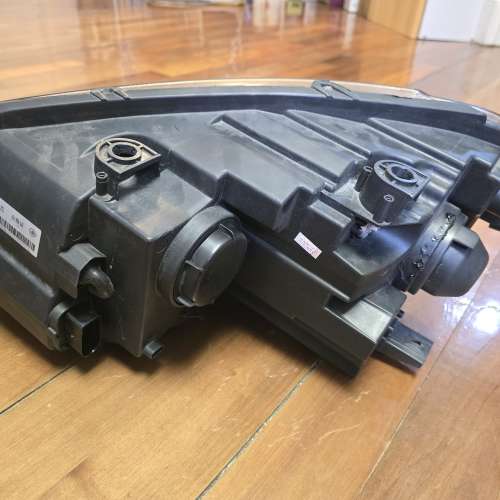 Volkswagen Touran 車頭大燈