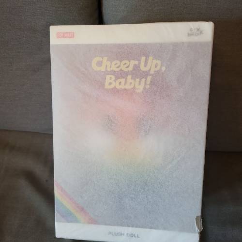 Popmart Crybaby 大彩虹