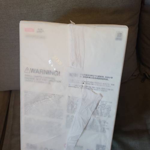 Popmart Crybaby 大彩虹