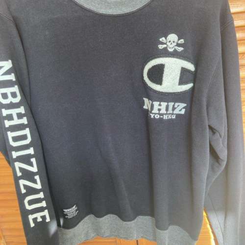 Champion x izzue