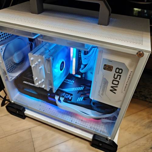 AMD 9070xt 4k Gaming 組合
