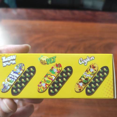 維他檸檬茶VLT迷你手指滑板（隨機一款）