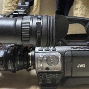 JVC專業級攝錄機GY-HM700E 跟 Canon 電影鏡 KT14x4.4KSRJ