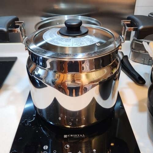 8L像印不銹鋼SN-XAE80 ,99%新內煲