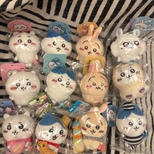日本正版chiikawa usagi hachiware 常規吉伊小八兔兔飛鼠+嬲樣吉伊小八兔兔+雨衣小...
