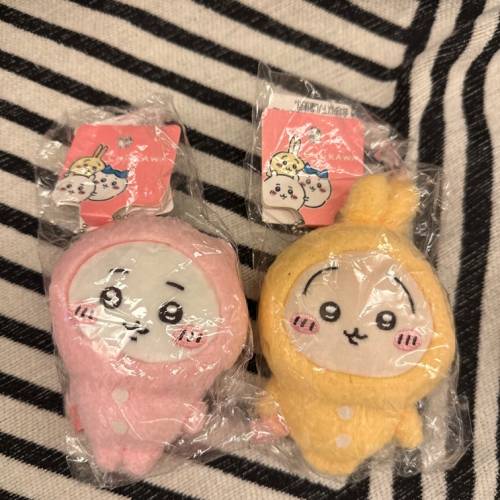 日本正版chiikawa usagi hachiware 常規吉伊小八兔兔飛鼠+嬲樣吉伊小八兔兔+雨衣小...