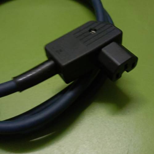 日本樂聲頭，尾L 型插，線身忘記品牌，長5呎6寸！CD盤保品！售650