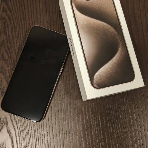 新淨iPhone 15 pro 256Gb 原鈦色 titanium