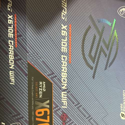 MSI X670E Carbon Wi-Fi ATX 主板 留意描述內容