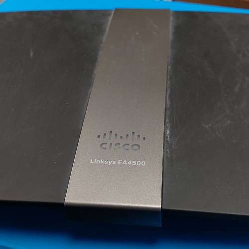 Linksys EA4500 router