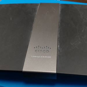 Linksys EA4500 router