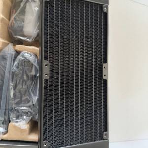 VK A240 及 EKWB 240 一體式水冷 AMD/ intel各平台通用