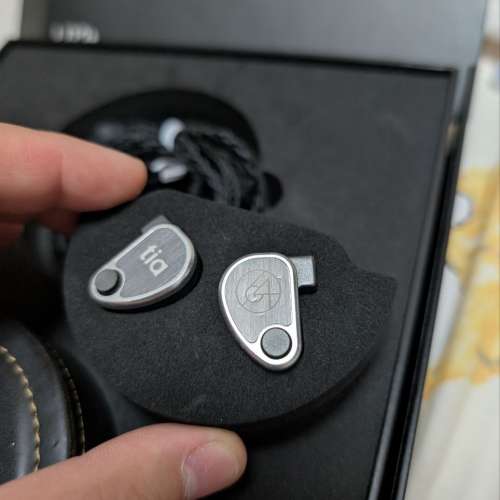 二手 64 Audio U12t 非完美