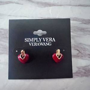 Simply Vera Vera Wang earrings