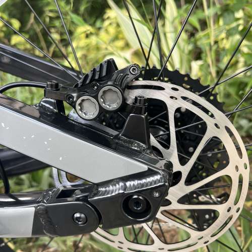 2025 JAVA SABBIA 12S 4活塞油剎 前29吋,後27.5吋輪組 軟尾 鋁合金山地車 送水架前...