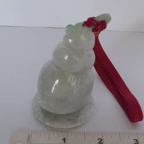 翡翠A玉幸運葫蘆，高約二點五吋杏。可作小擺件/手把件/吊件用，圓滑好水頭，原價六...