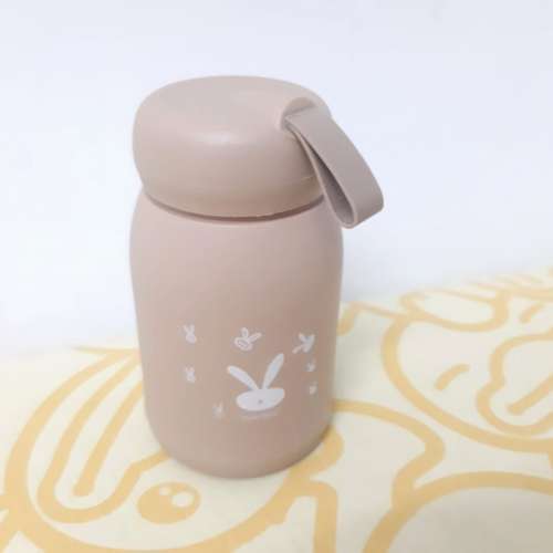 全新可爱萌萌兔玻璃水壺--便攜式玻璃水樽320ml--防熱-防摔-保温膠外壳--上水火車站...