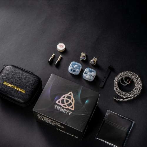 99％新彩虹抽象神耳機 HIFI 監聽入耳式三動圈三相神