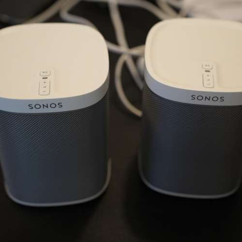 one pair of Sonos Play:1