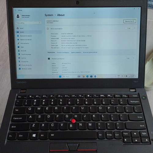Lenovo X260 (ThinkPad) i3-6100U 16GB Ram , 256 SSD