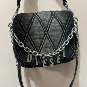 Diesel charm-d small bag